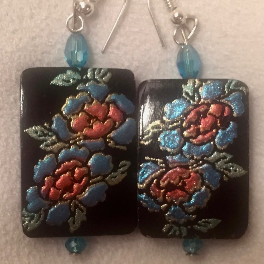 Handmade earrings with floral design